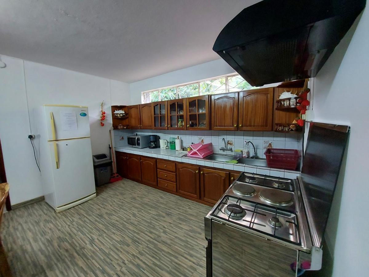 Justice Apartments Le Morne Brabant Bagian luar foto
